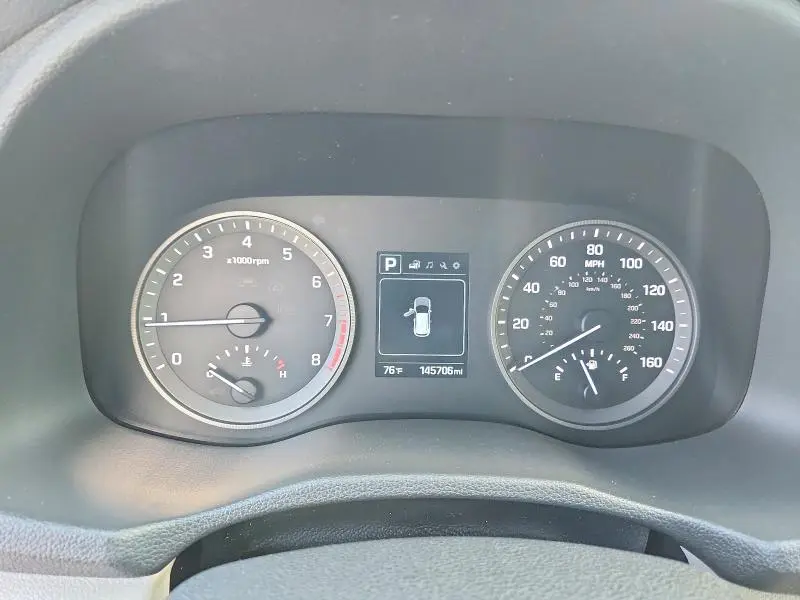 2016 HYUNDAI TUCSON SE  