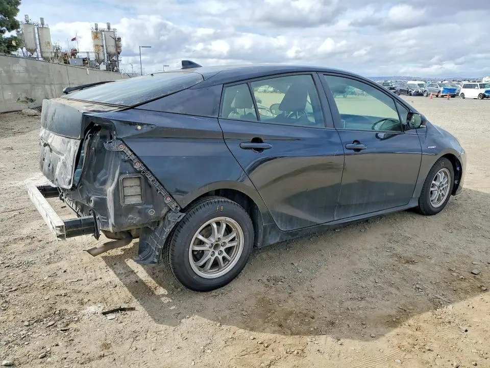 2016 TOYOTA PRIUS THREE  