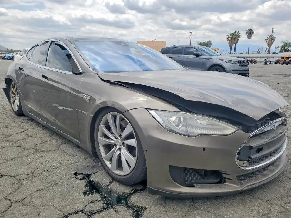 2016 TESLA MODEL S   