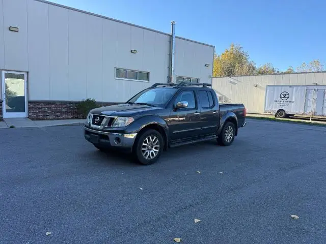 2011 NISSAN FRONTIER S  