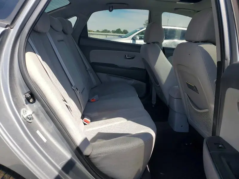 2010 HYUNDAI ELANTRA SE  