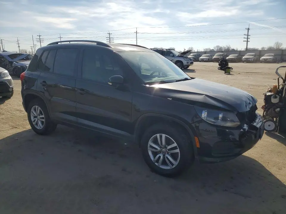 2016 VOLKSWAGEN TIGUAN S  