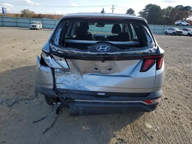 2022 HYUNDAI TUCSON SE  