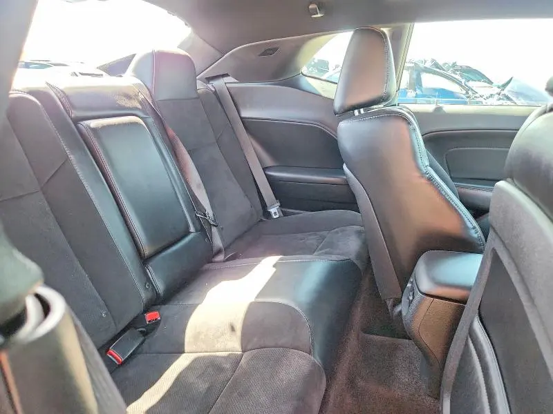 2015 DODGE CHALLENGER SXT PLUS  
