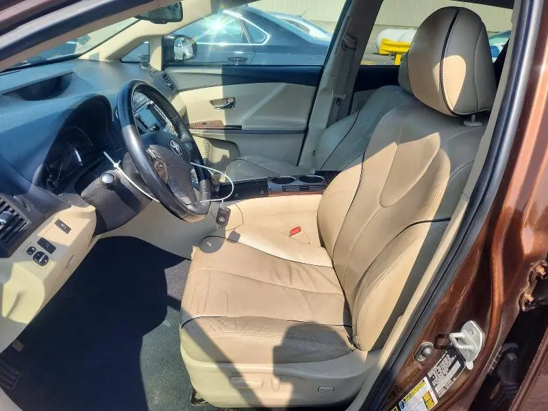 2010 TOYOTA VENZA AWD V6  