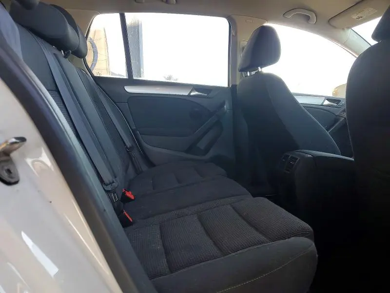 2013 VOLKSWAGEN GOLF   