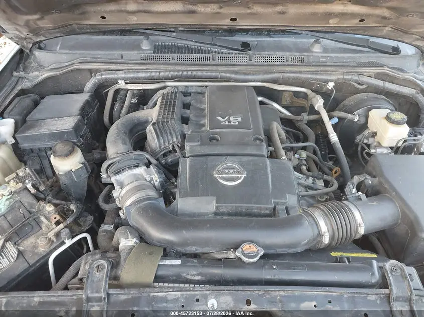2016 NISSAN FRONTIER SV