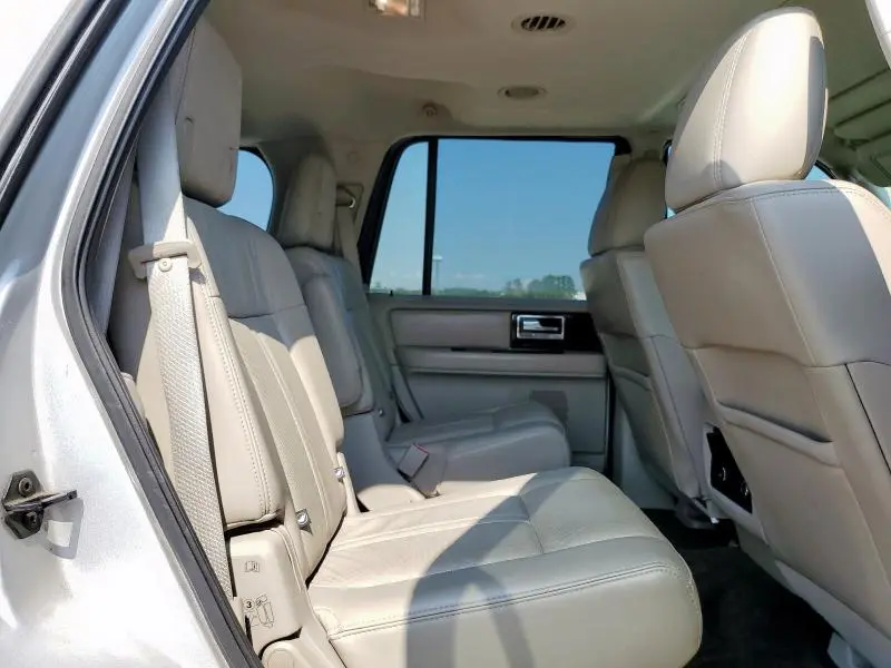 2017 LINCOLN NAVIGATOR SELECT  