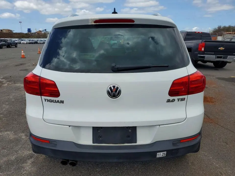 2014 VOLKSWAGEN TIGUAN S  