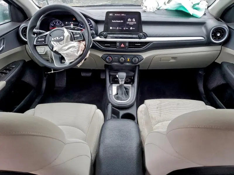 2022 KIA FORTE FE  