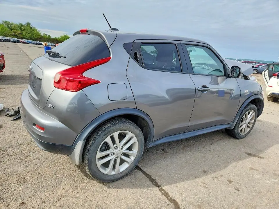 2011 NISSAN JUKE S  