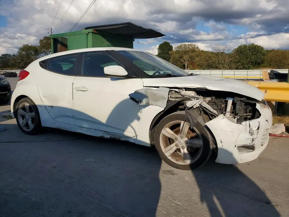 2014 HYUNDAI VELOSTER BASE  