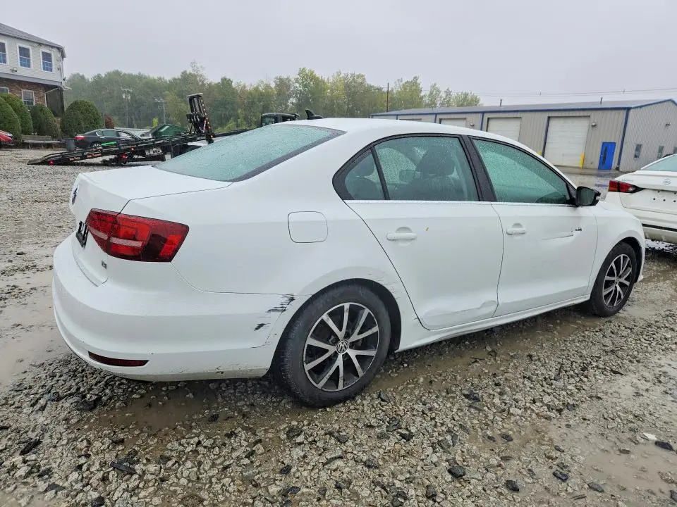 2017 VOLKSWAGEN JETTA SE  