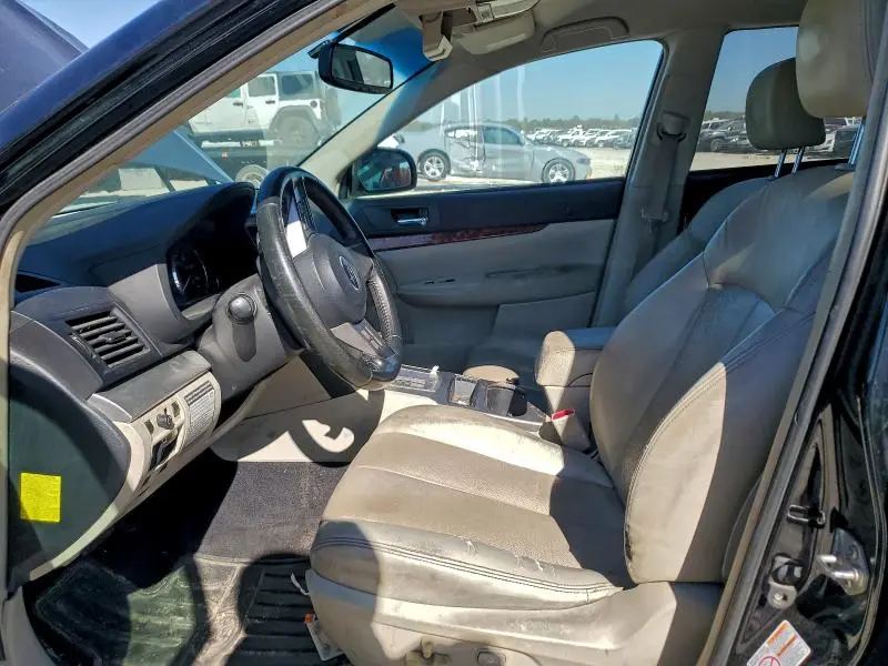 2011 SUBARU OUTBACK 2.5I PREMIUM  