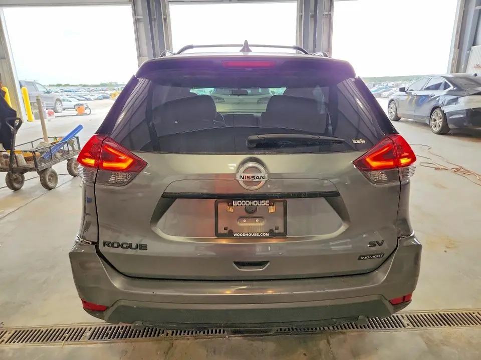 2018 NISSAN ROGUE SV  