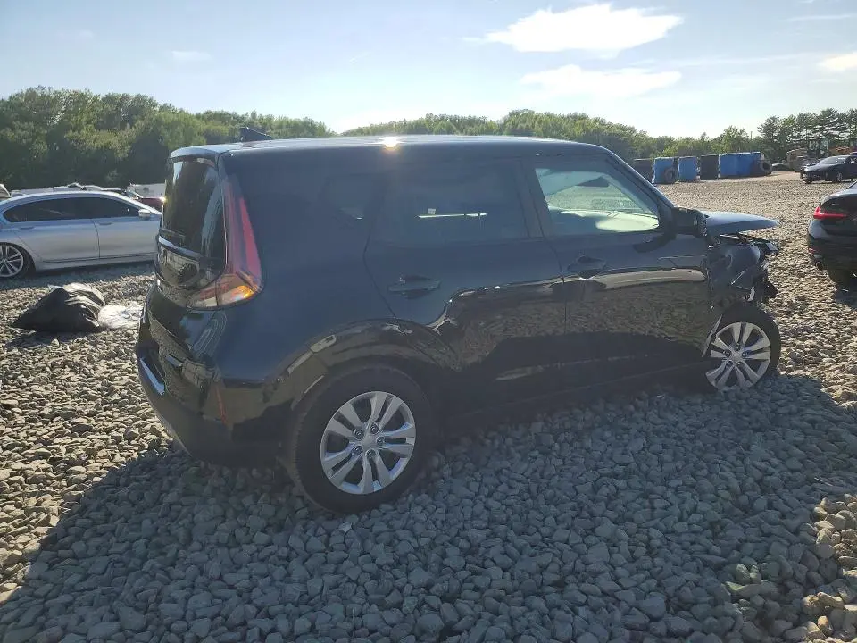 2025 KIA SOUL LX  