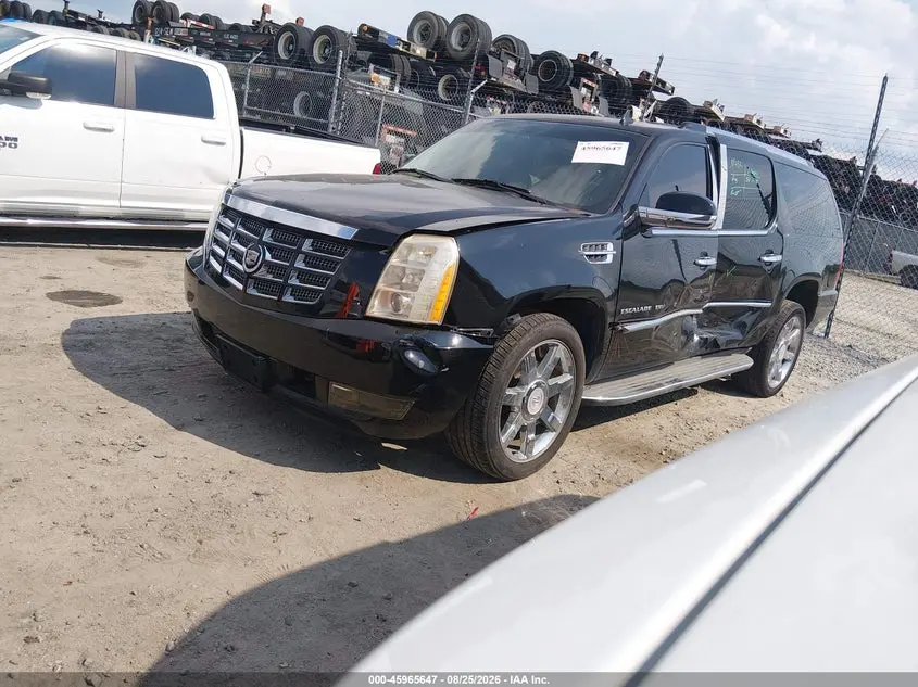 2013 CADILLAC ESCALADE ESV LUXURY