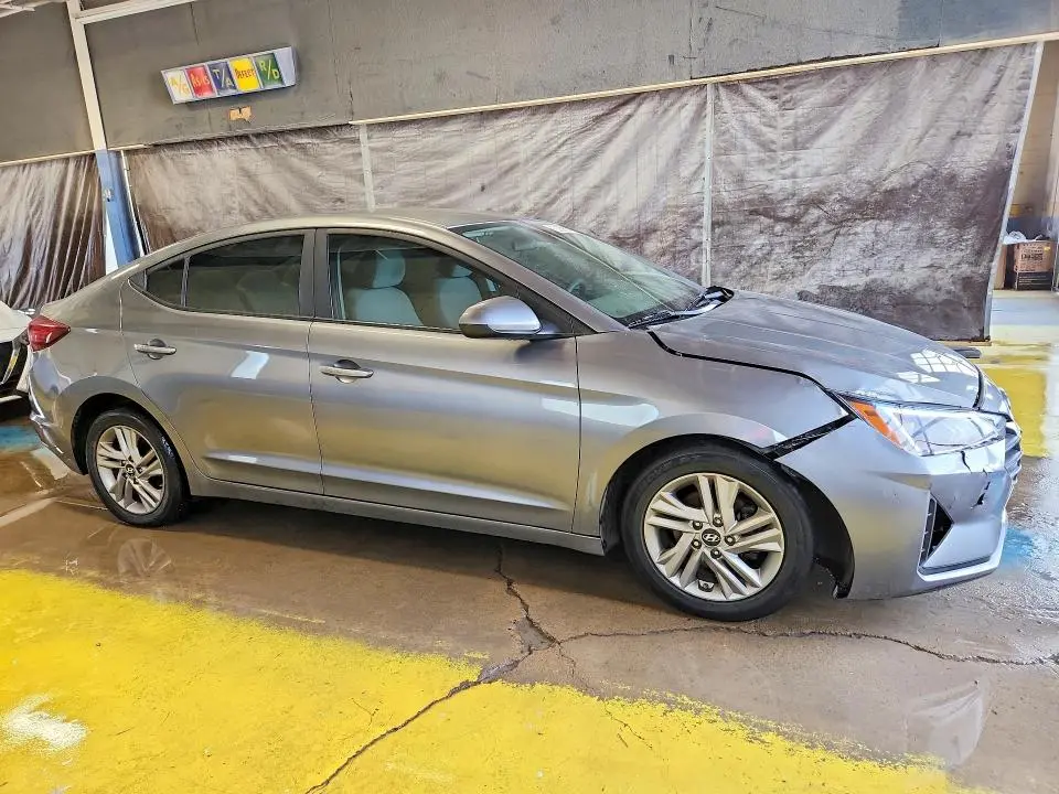 2019 HYUNDAI ELANTRA SEL  