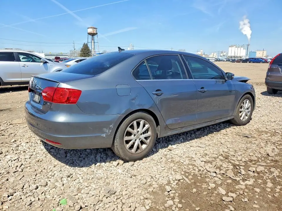 2014 VOLKSWAGEN JETTA SE  