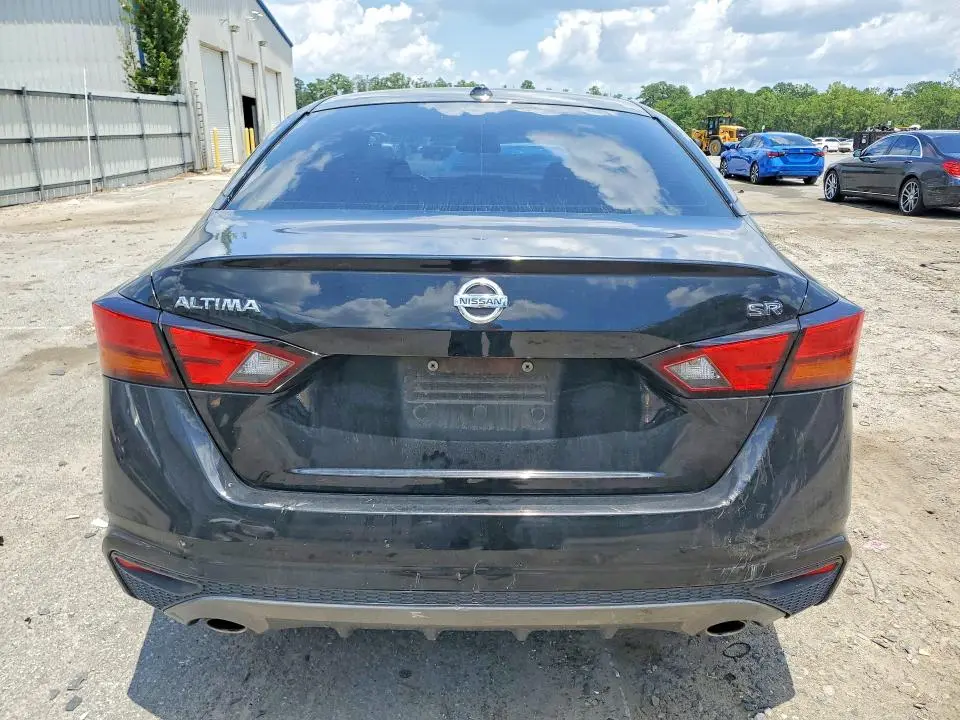 2019 NISSAN ALTIMA SR  