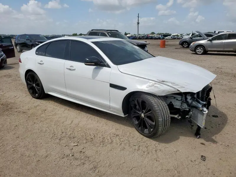 2024 JAGUAR XF R-DYNAMIC SE  