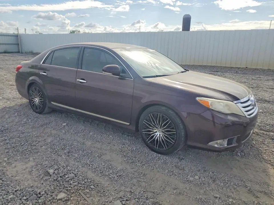 2011 TOYOTA AVALON LIMITED  