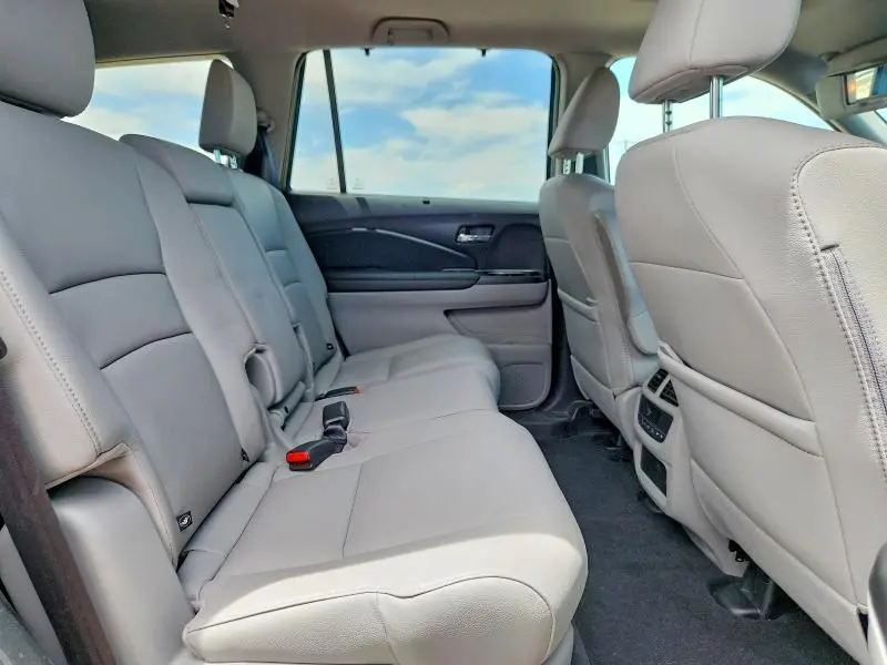 2022 HONDA PILOT SE  