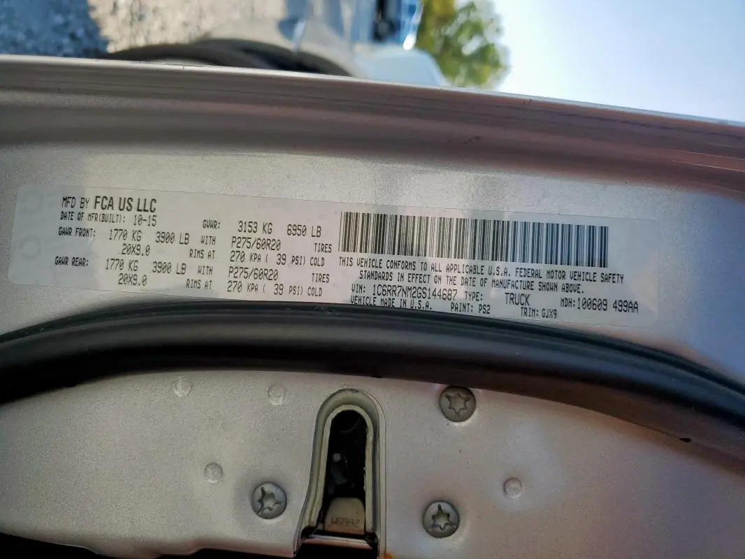 2016 RAM 1500 LARAMIE  