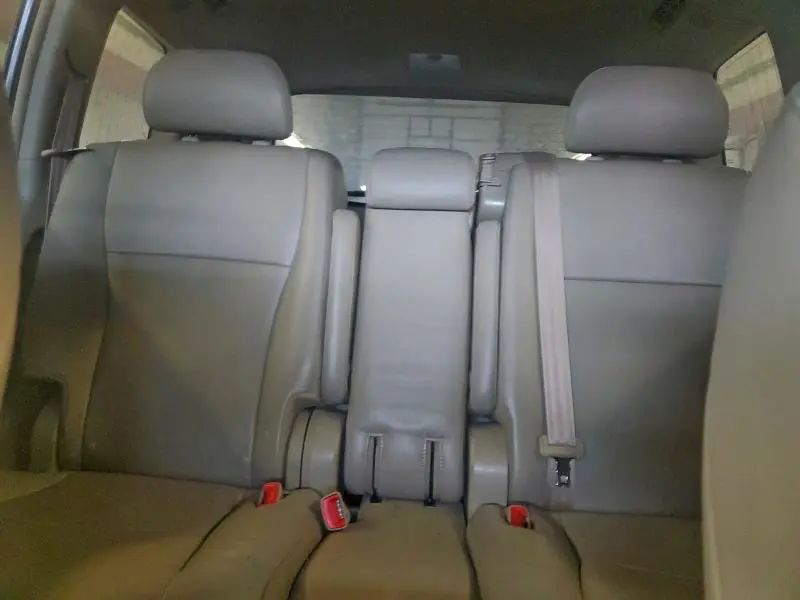 2011 TOYOTA HIGHLANDER BASE  
