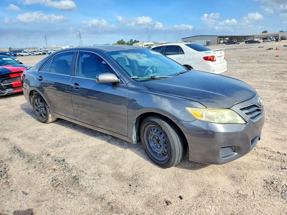 2010 TOYOTA CAMRY LE  
