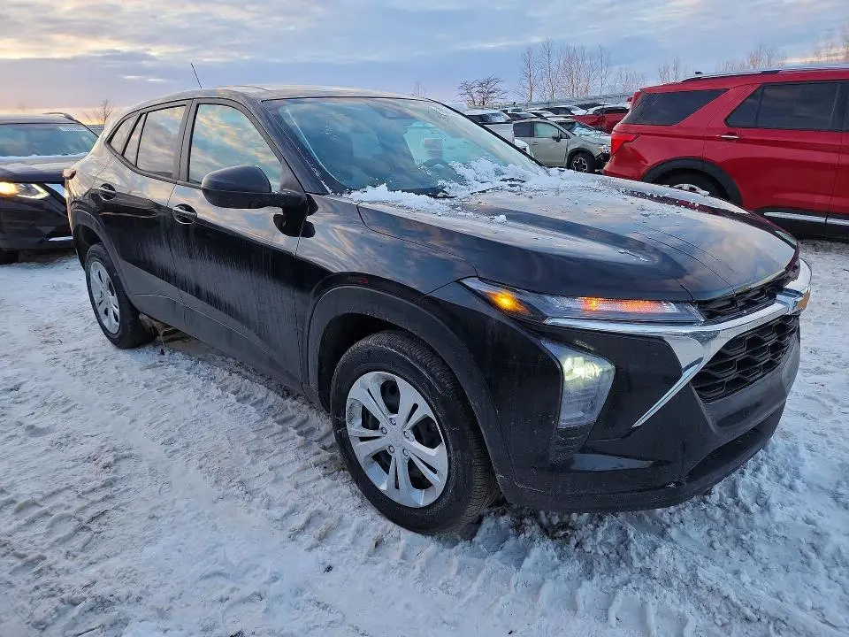 2024 CHEVROLET TRAX LS  