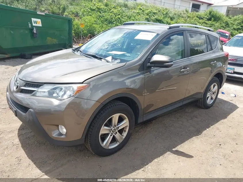 2015 TOYOTA RAV4 XLE