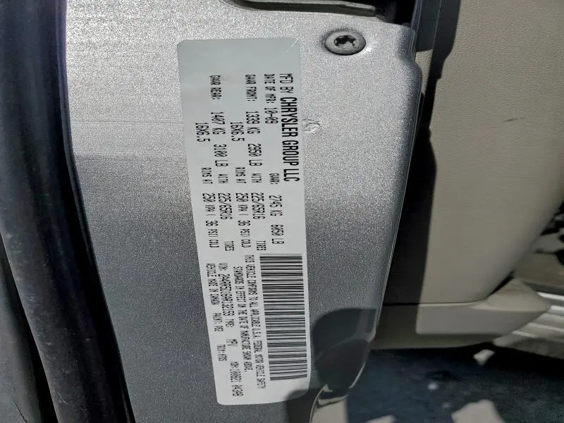 2010 CHRYSLER TOWN & COUNTRY TOURING  