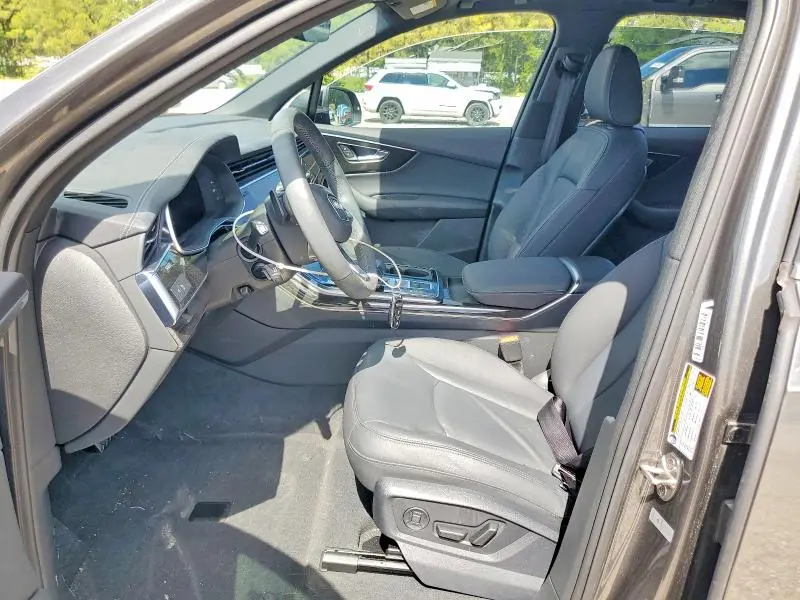 2025 AUDI Q7 PREMIUM  