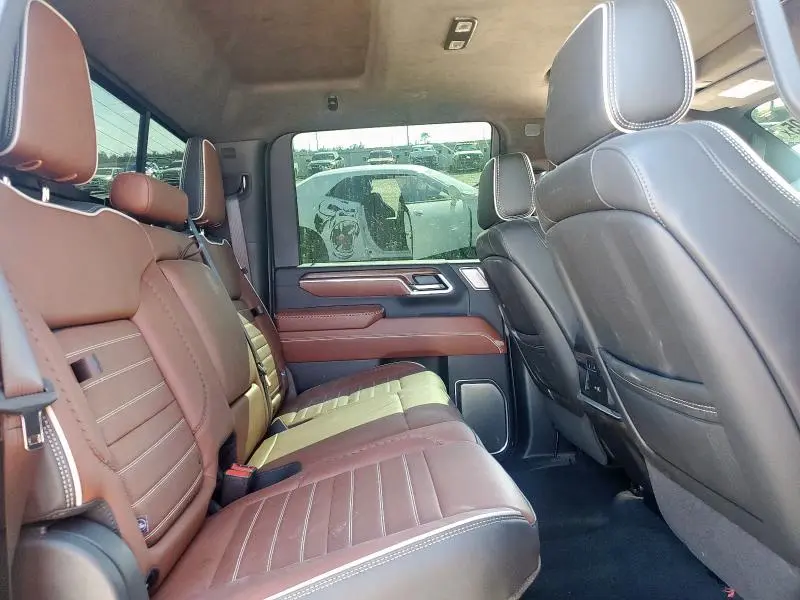 2025 GMC SIERRA K2500 DENALI ULTIMATE  