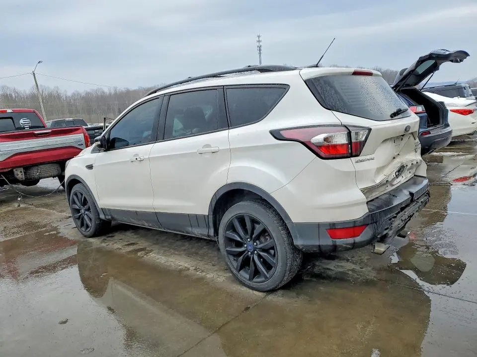 2017 FORD ESCAPE TITANIUM  
