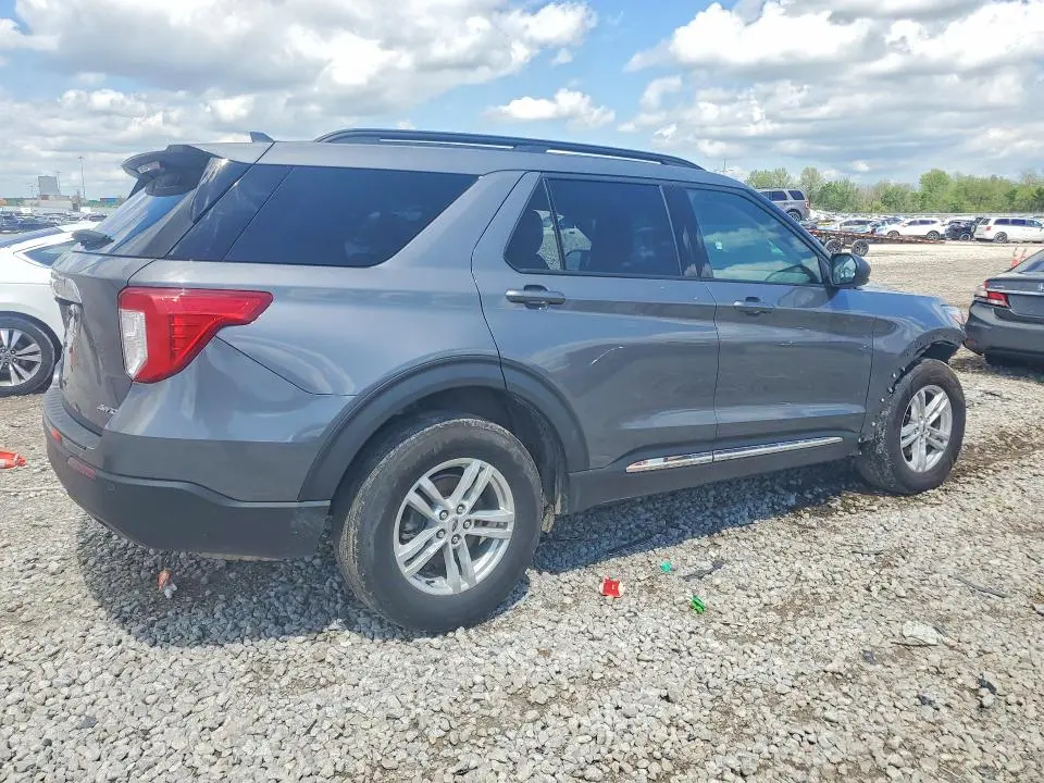 2021 FORD EXPLORER XLT  