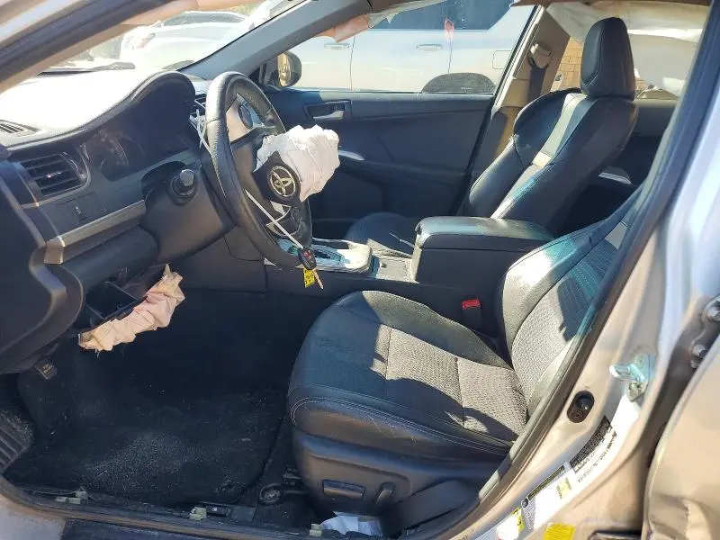 2012 TOYOTA CAMRY SE  