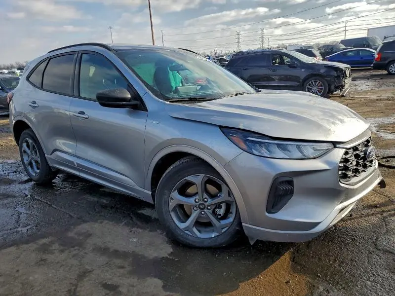 2024 FORD ESCAPE ST LINE  