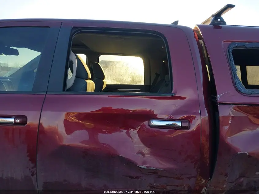 2017 RAM 1500 BIG HORN  4X4 6'4 BOX