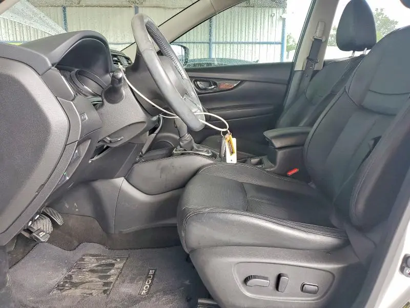 2017 NISSAN ROGUE SL  