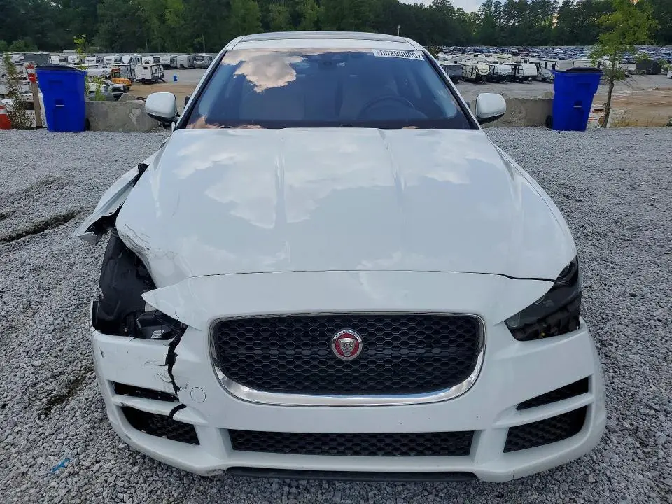 2018 JAGUAR XE   