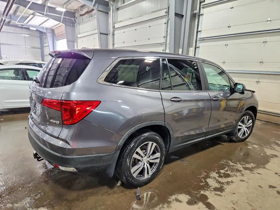 2017 HONDA PILOT EXLN  