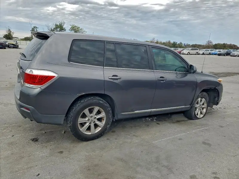 2011 TOYOTA HIGHLANDER BASE  