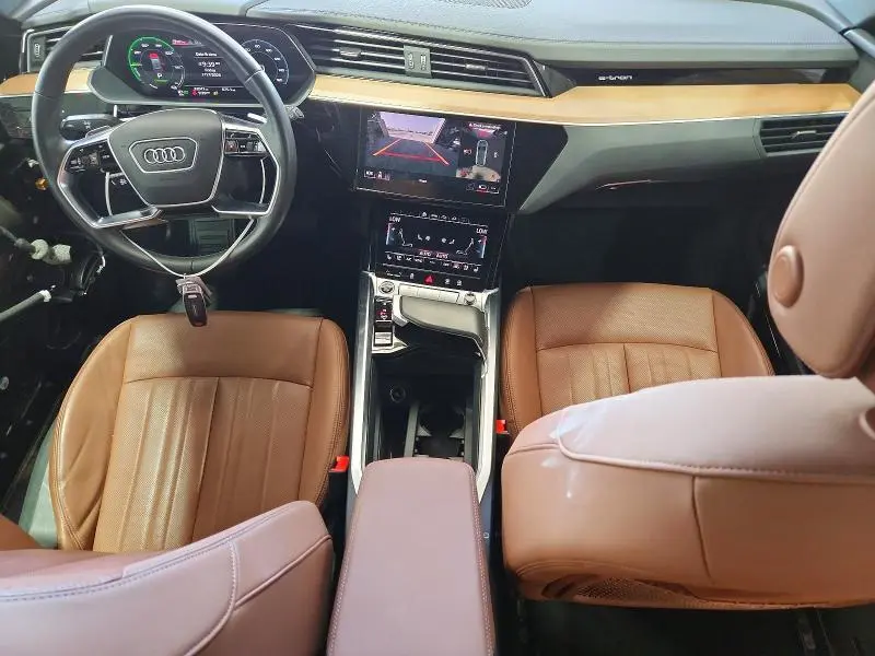 2024 AUDI Q8 E-TRON PREMIUM PLUS  