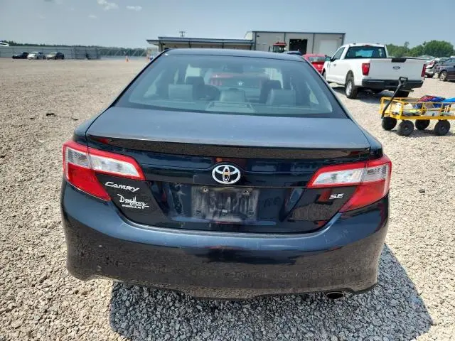 2014 TOYOTA CAMRY SE  