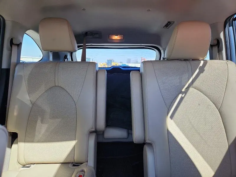 2022 TOYOTA HIGHLANDER LIMITED  