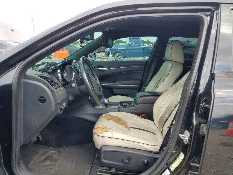 2013 CHRYSLER 300   
