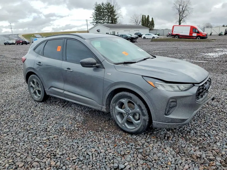 2023 FORD ESCAPE ST LINE  