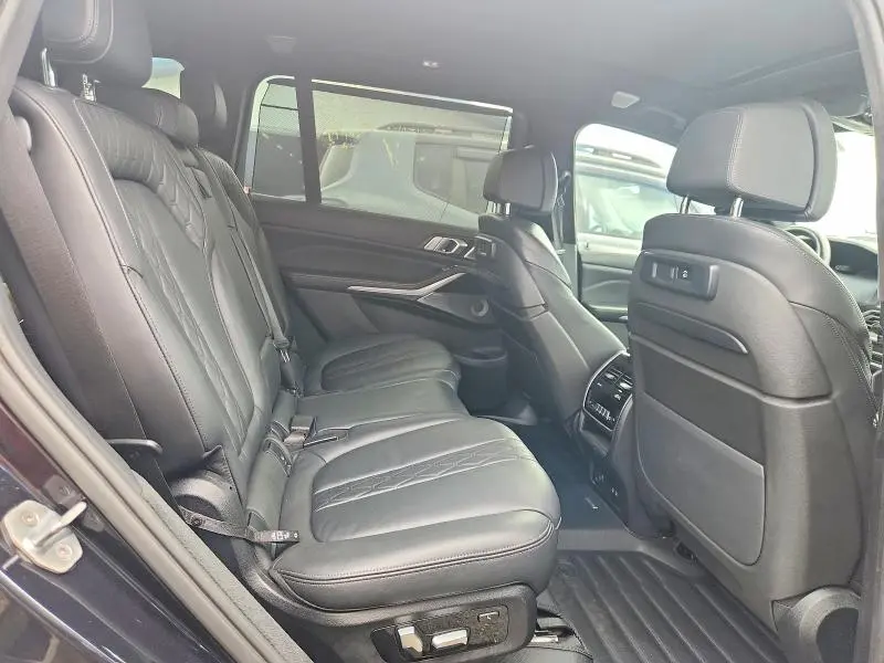 2020 BMW X7 M50I  